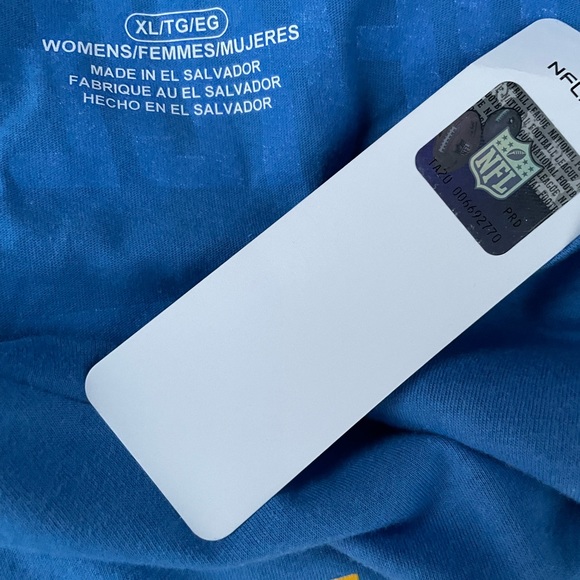 Los Angeles Chargers Justin Herbert Women’s Loose Fit T-Shirt Retails For $45 - Picture 12 of 14